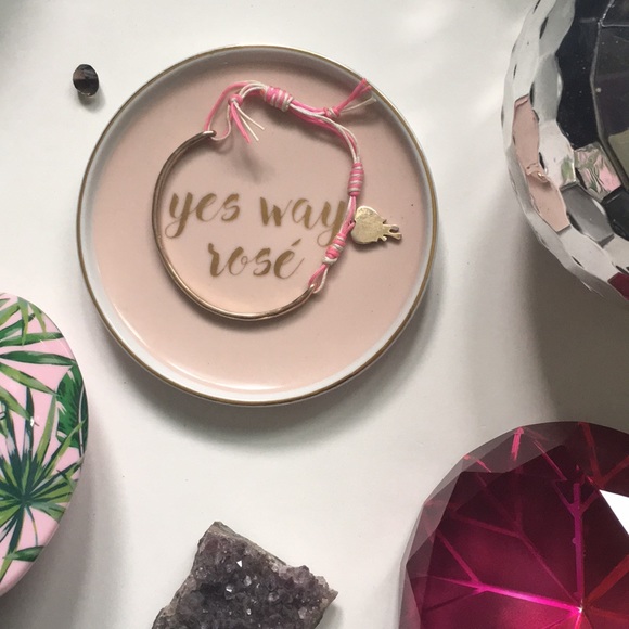 Venessa Arizaga bracelet festival gold melts heart - Picture 4 of 5